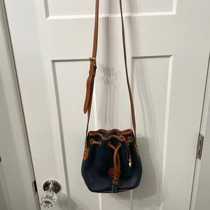 Cross body purse